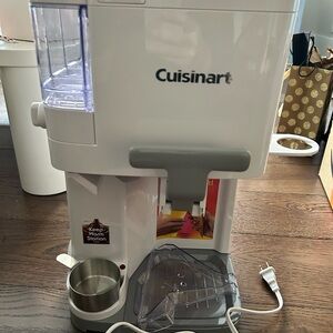 Cuisinart White and Gray Coffee Station